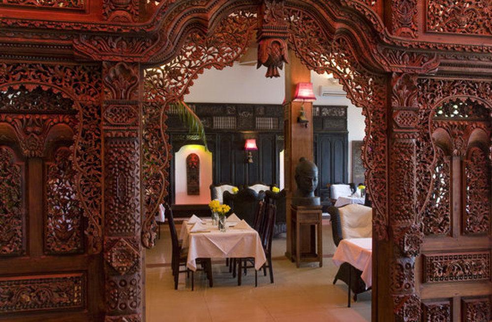 Bougainvillier Hotel Phnom Penh Exterior photo